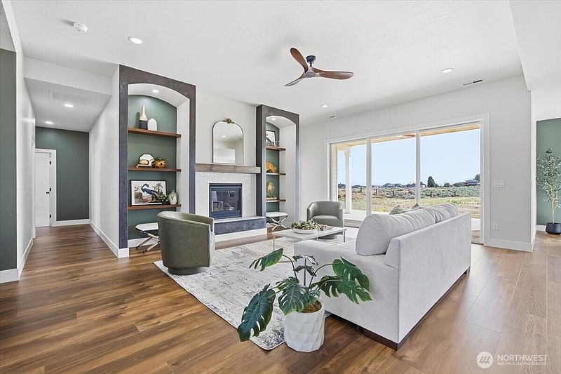 5th image of 29183 Mammoth Dr