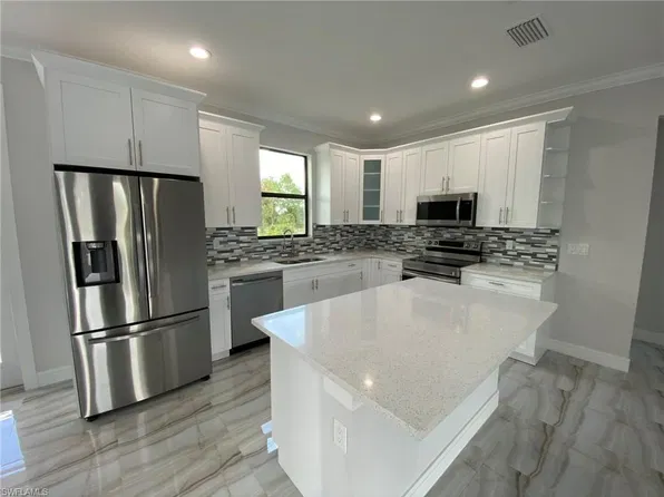 4362 40th St NE, Naples, FL 34120
