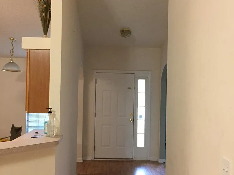 Foyer/Entry
