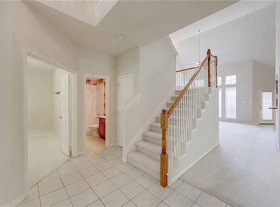 3rd image of 3809 Marchwood Dr
