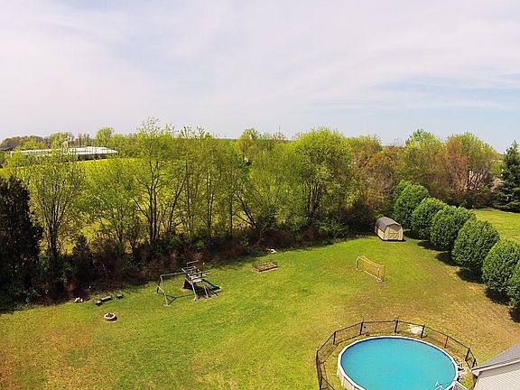 3rd image of 315 Cherry Ln