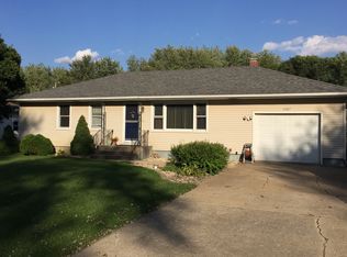 7687 Montana St, Merrillville, IN 46410