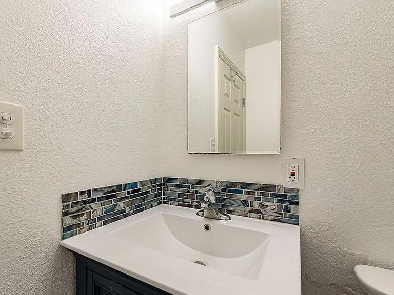5501 Lodi St — Photo 19