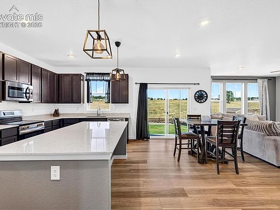 5th image of 440 Paloma Way