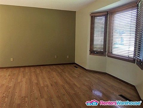 2nd image of 11249 Hampshire Ct E