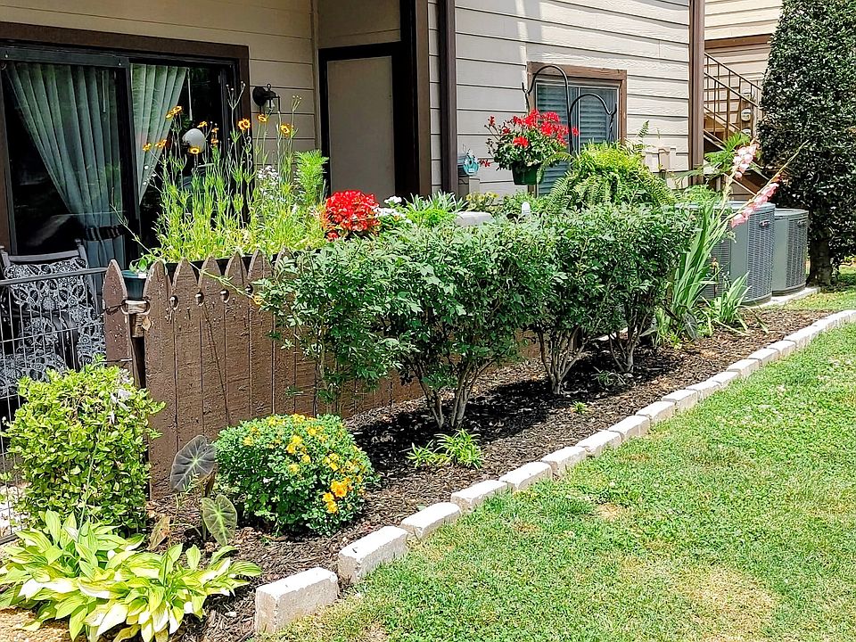 1st image of 133 Hicks Rd