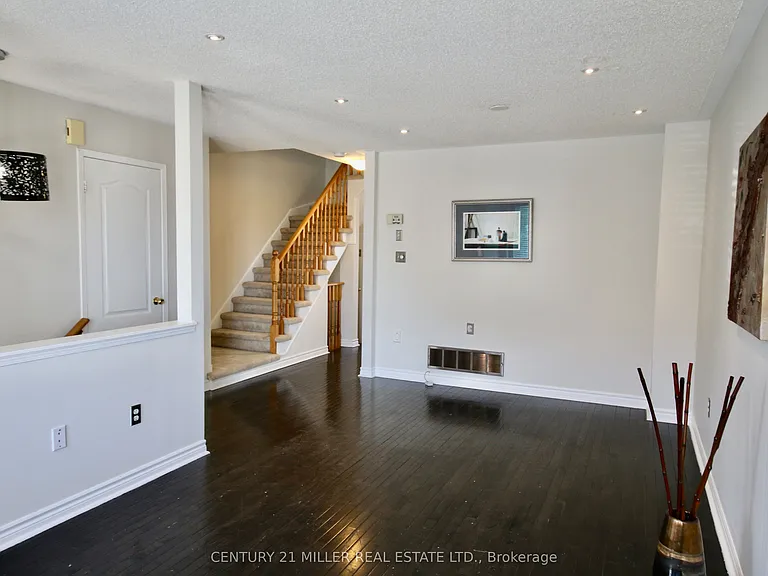 5530 Glen Erin Dr #140 — Photo 6