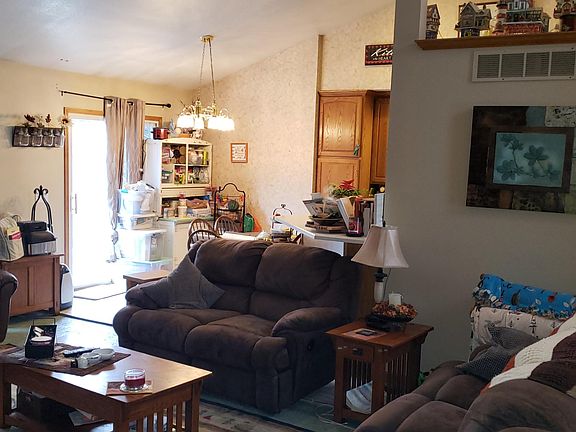 4th image of 714 Stoneybrook Dr