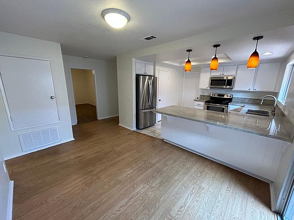 3rd image of 31948 Del Cielo Este APT 2