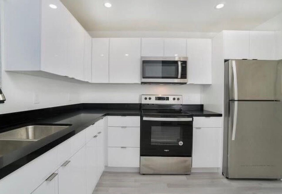 1st image of 4329 NW 115th Ave #4329