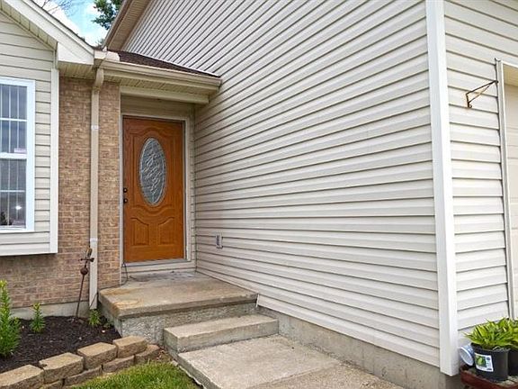 3rd image of 3894 Pebble Creek Ln