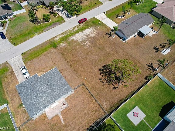 3rd image of 1314 SW 35th Ter