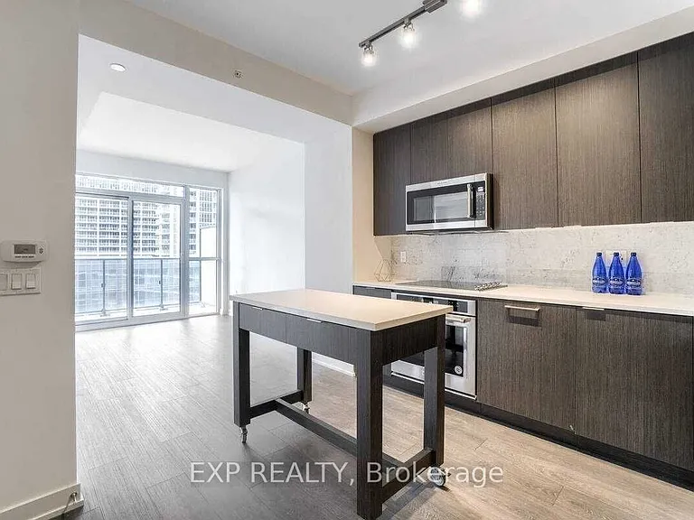 38 Iannuzzi St #813 — Photo 12