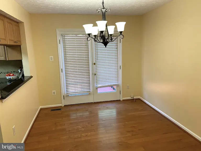 27 Beacon Hill Way — Photo 8
