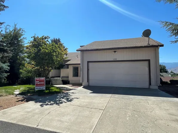 928 11th St NE, East Wenatchee, WA 98802