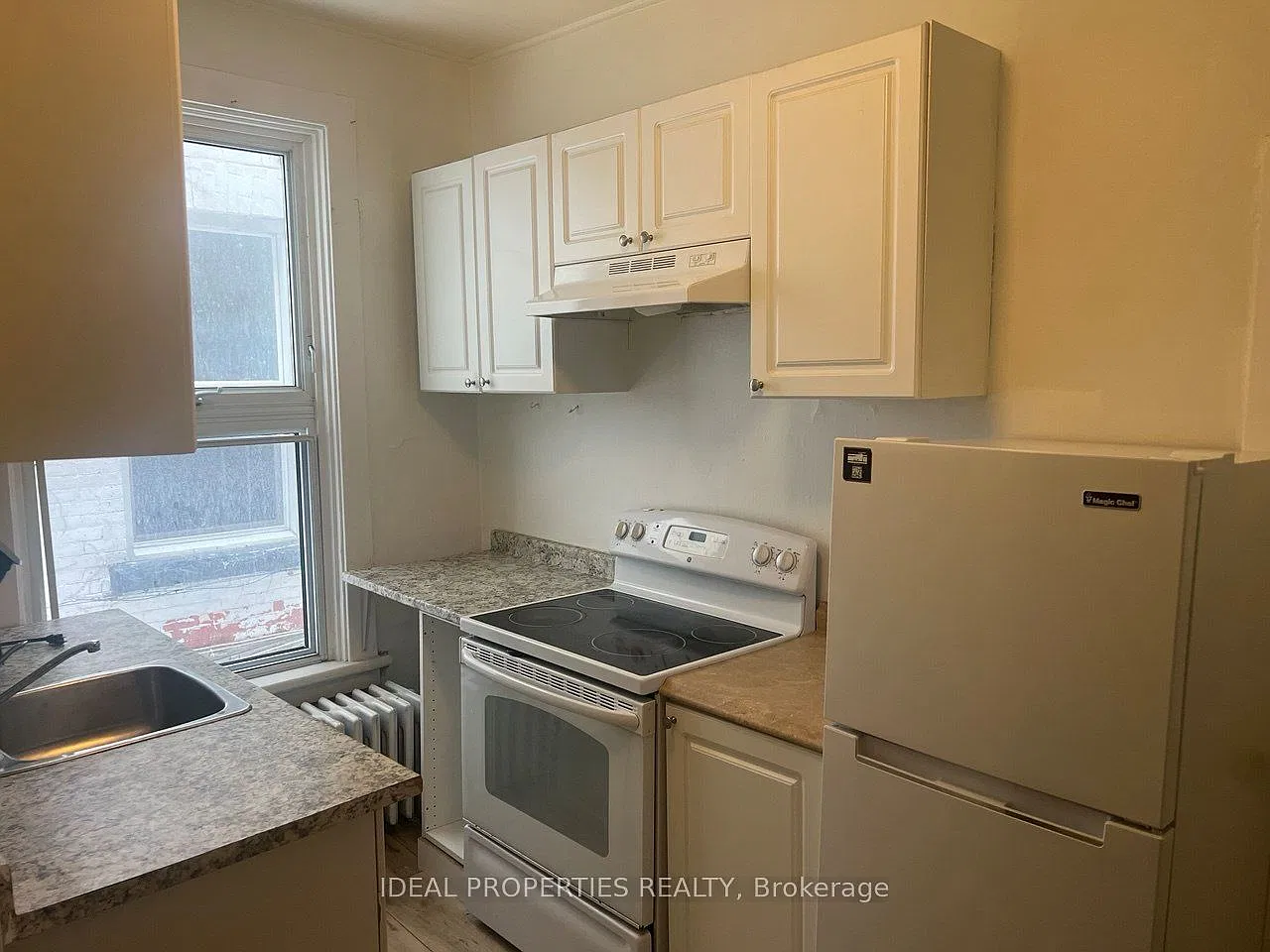 Studio, $1,250 — Photo 3