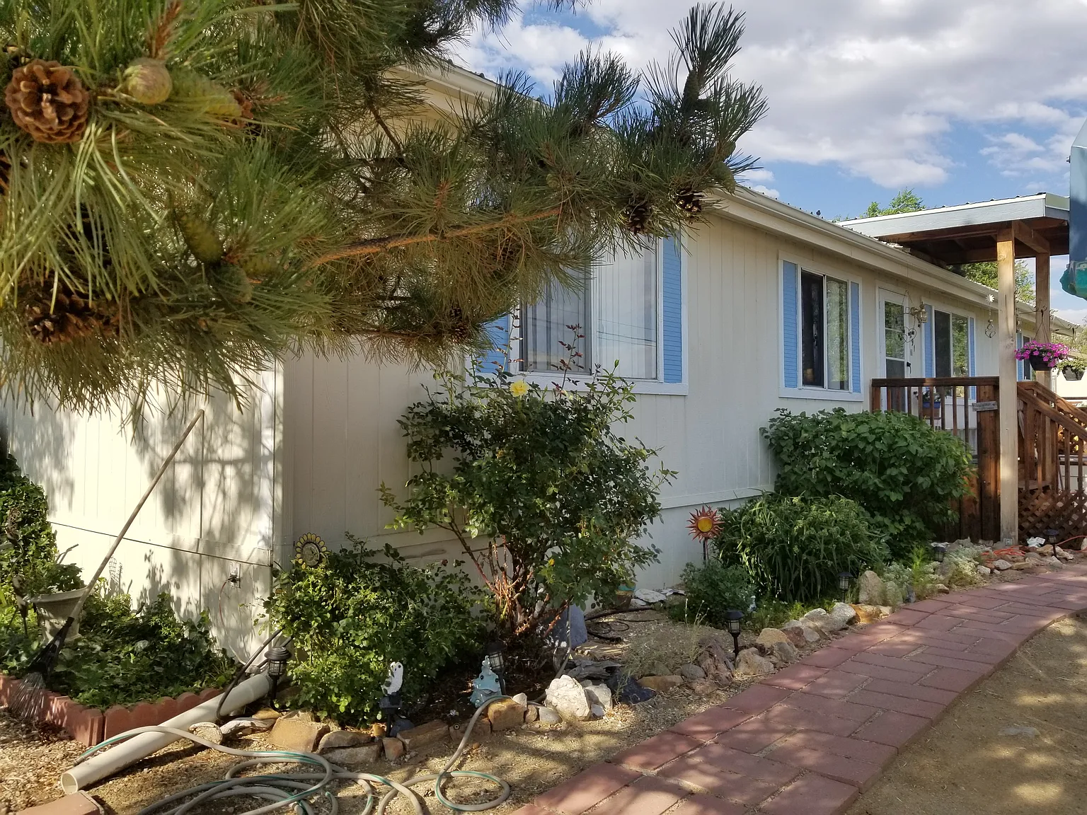 291 Sprucewood Dr photo 1