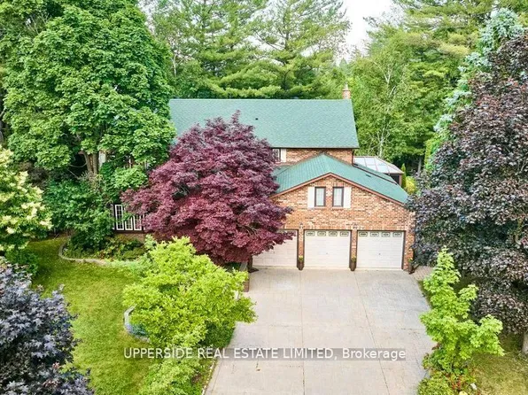 1201 Abbey Rd, Pickering, ON L1X 1W1