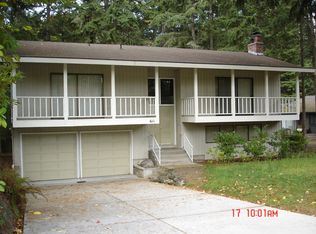 611 Eaglecliff Rd, Bainbridge Island, WA 98110