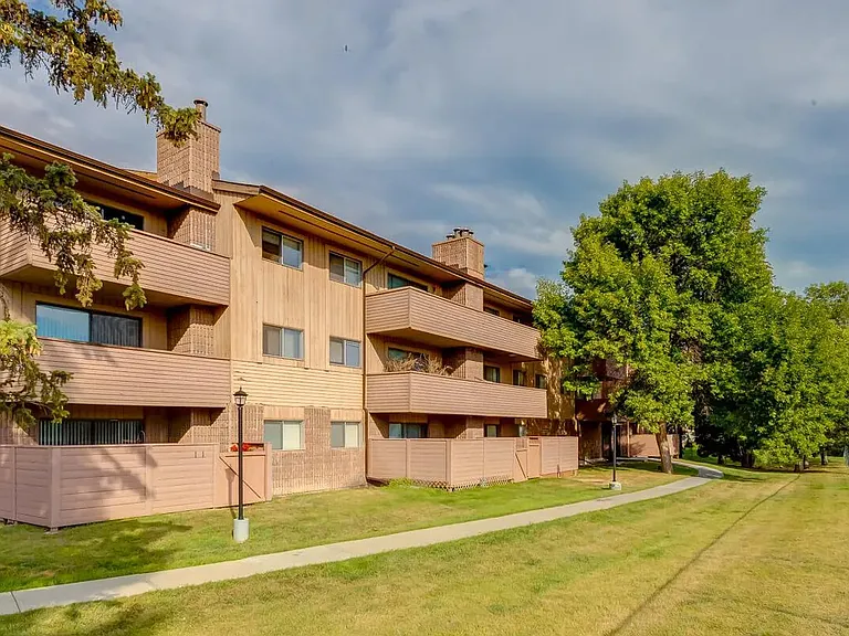 2120 Southland Dr SW — Photo 33
