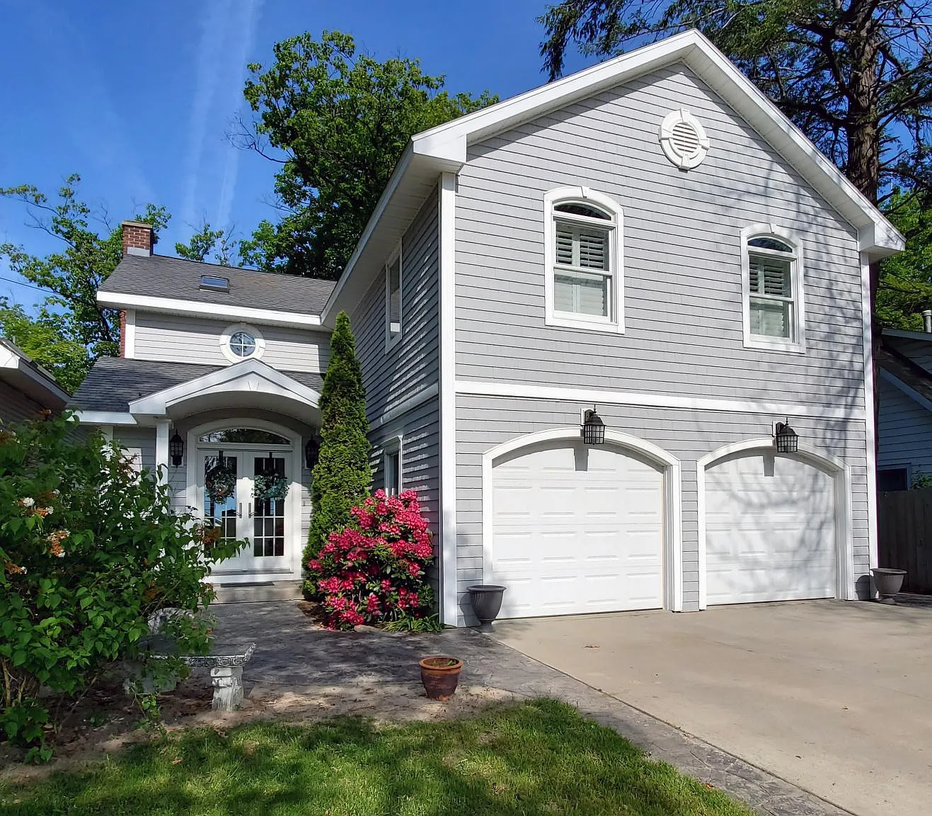 8756 Lake Shore Rd — Photo 1