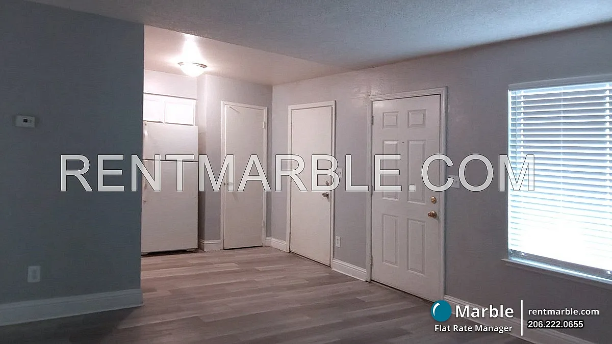 4550 E Fountain Way — Photo 3