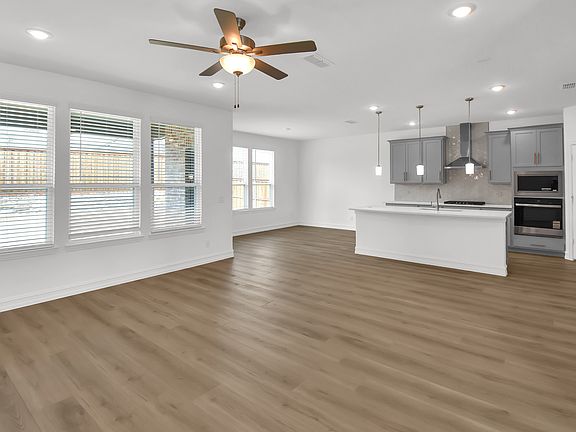 4th image of 3900 Lynx Ct