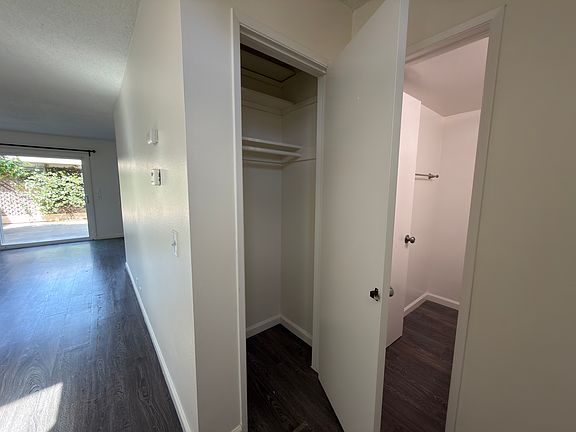 3rd image of 21312 Seasprite Cir