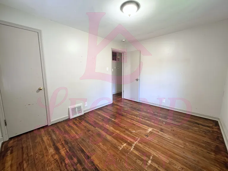 10413 Ewell Dr — Photo 13