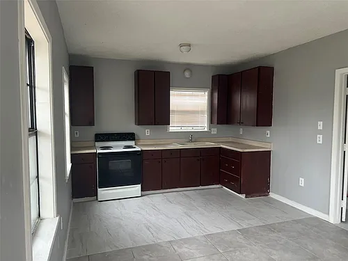 139 Van Molan St #B Photo 1