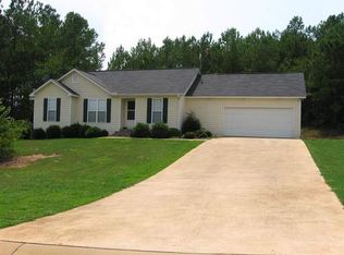 58 Holleys Grove Dr, Lagrange, GA 30240