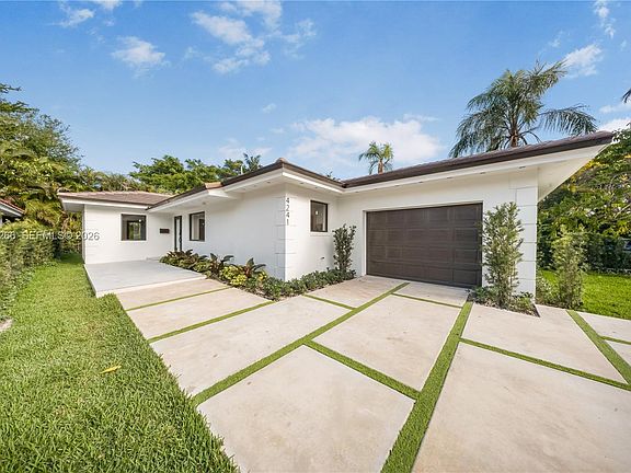 5th image of 4241 Red Rd