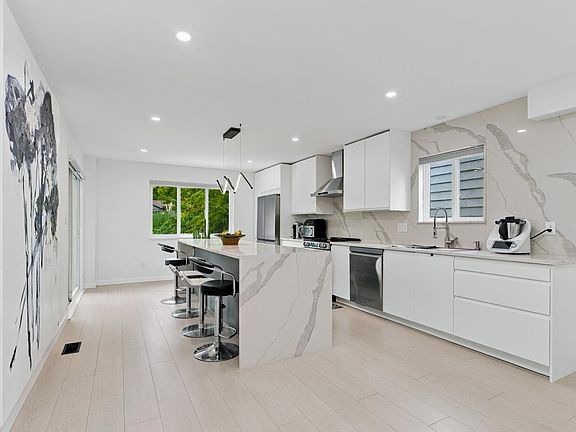 5th image of 2045 Kirkstone Rd