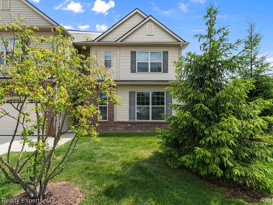1st image of 23668 Clarewood St