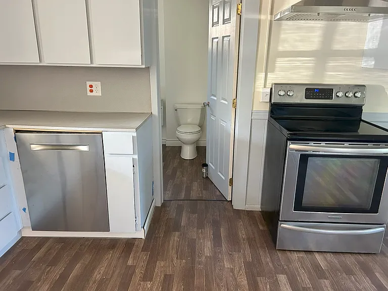 612 E Magnolia St — Photo 11