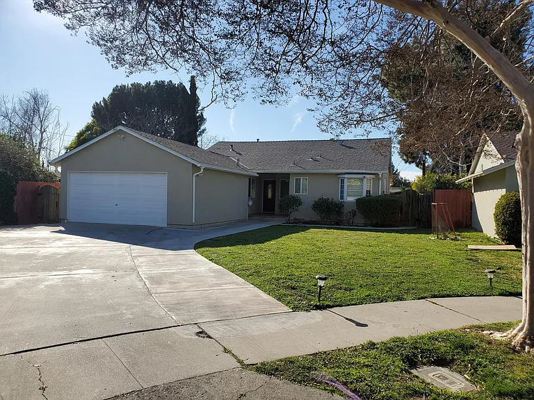 8921 Chimineas Ave — Photo 3