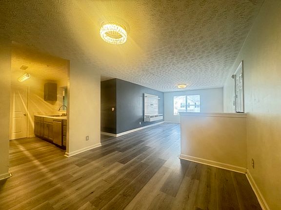2nd image of 3211 Fairington Dr #3211