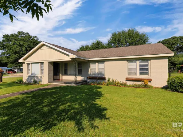 208 Beck St, Atmore, AL 36502