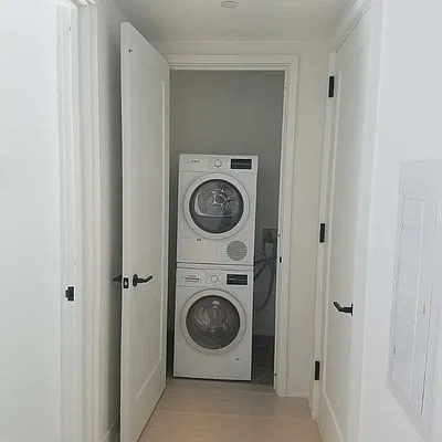 Rented by Chase Global Realty Corp | media 21