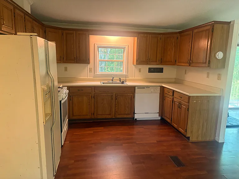 38 Dogwood Ln — Photo 8