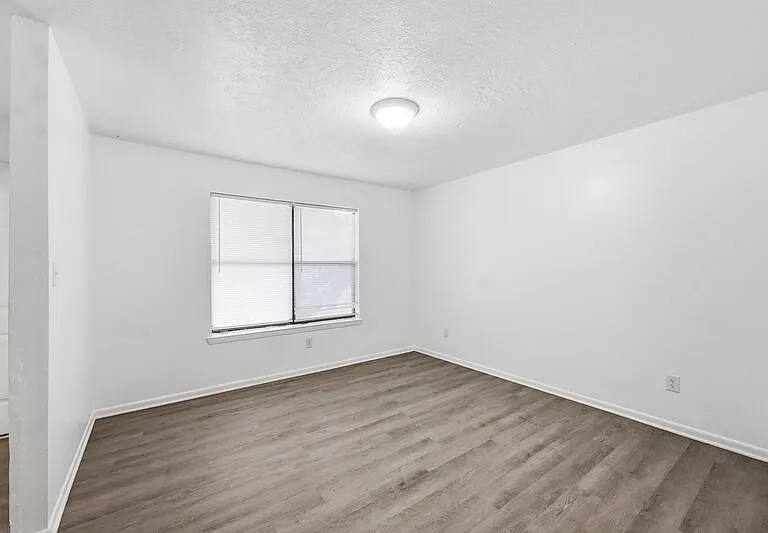 1410 S Elizabeth Ave #105 — Photo 11