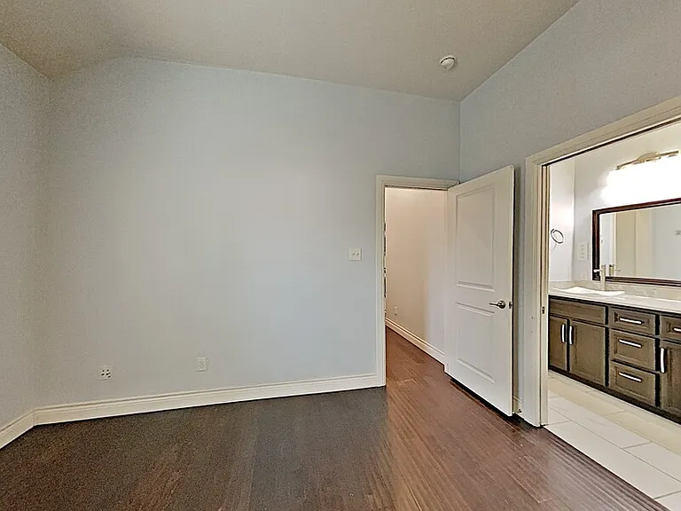 1414 Record Crossing Rd #B — Photo 6