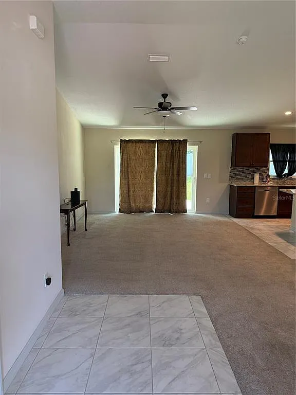 3 bed, 2.0 bath, 1551 sqft, $2,000 — Photo 2
