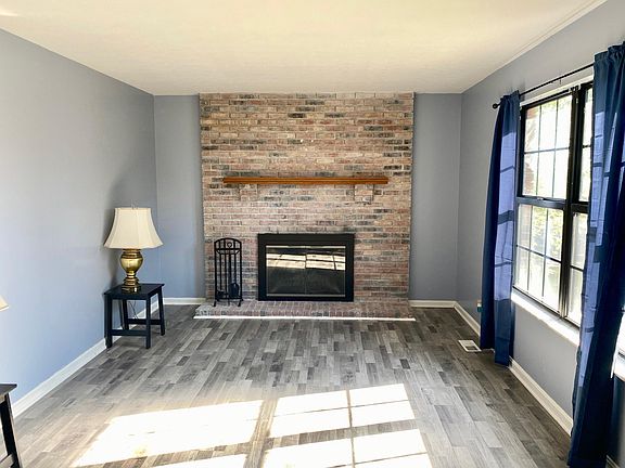 2nd image of 8429 Persimmon Grove Pike