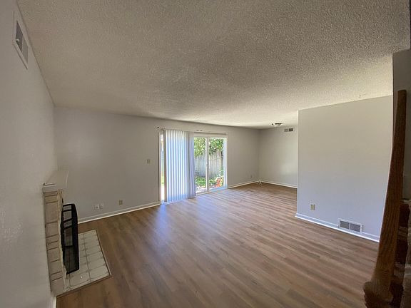 2nd image of 633 Harvard Ave