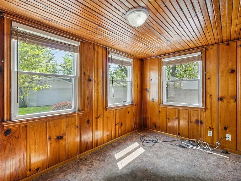 4016 Bayard Rd — Photo 10