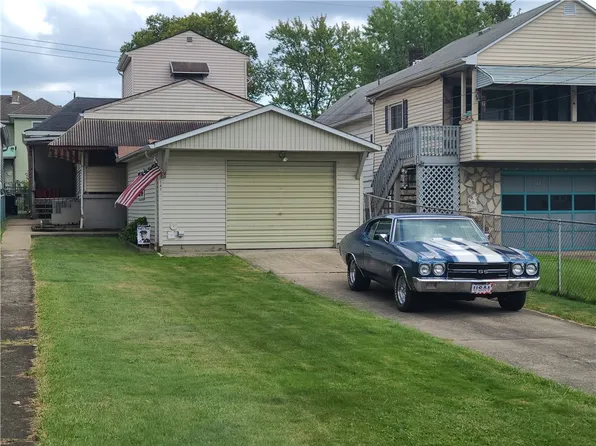 141 Dahlia St, Homestead, PA 15120
