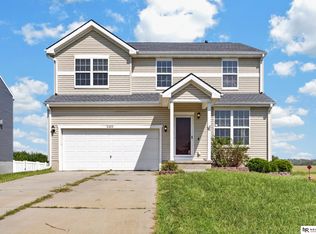 6402 Virginia St, Bellevue, NE 68157