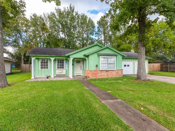 55 Morrogh St, Beaumont, TX 77707