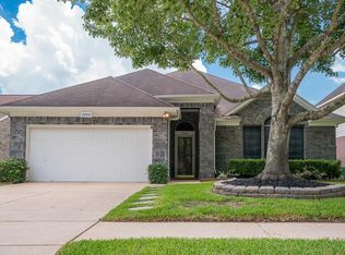 2909 Julie Ann Dr, Pearland, TX 77584